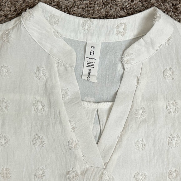 White Blouse - Picture 3 of 4